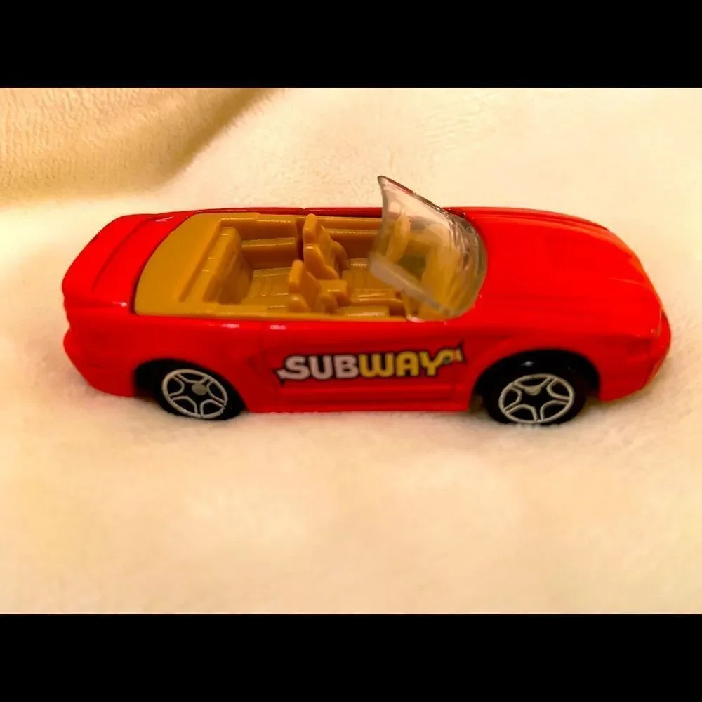 MATCHBOX SUBWAY FORD MUSTANG CONVERTIBLE MATTEL